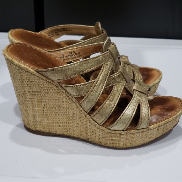 BORN SANDALS - Picture 3 of 4